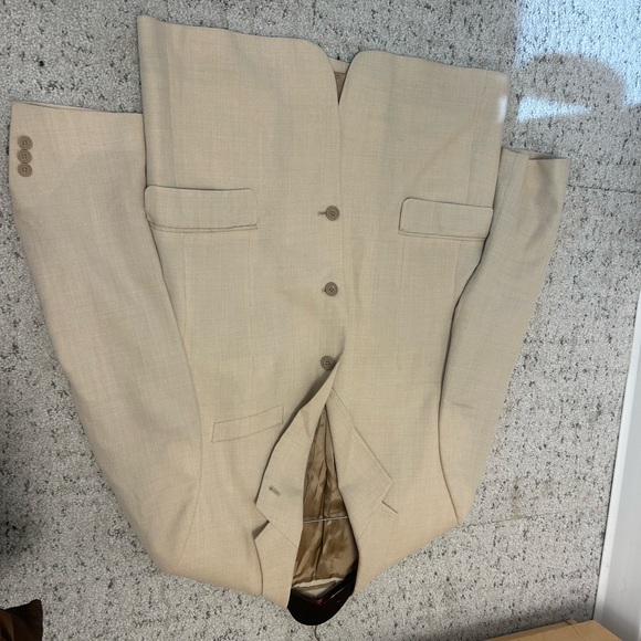 Men's Tan Blazer - Picture 6 of 11